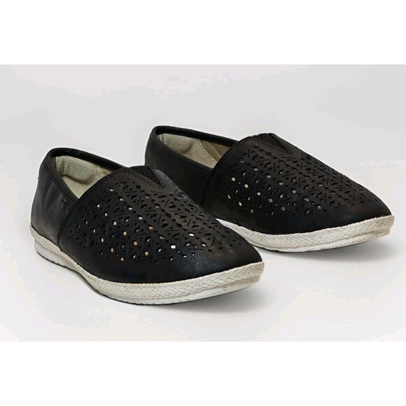 Earth Spirit Black Perforated Faux Leather Loafers Women's sz 9 EUC - Picture 7 of 10